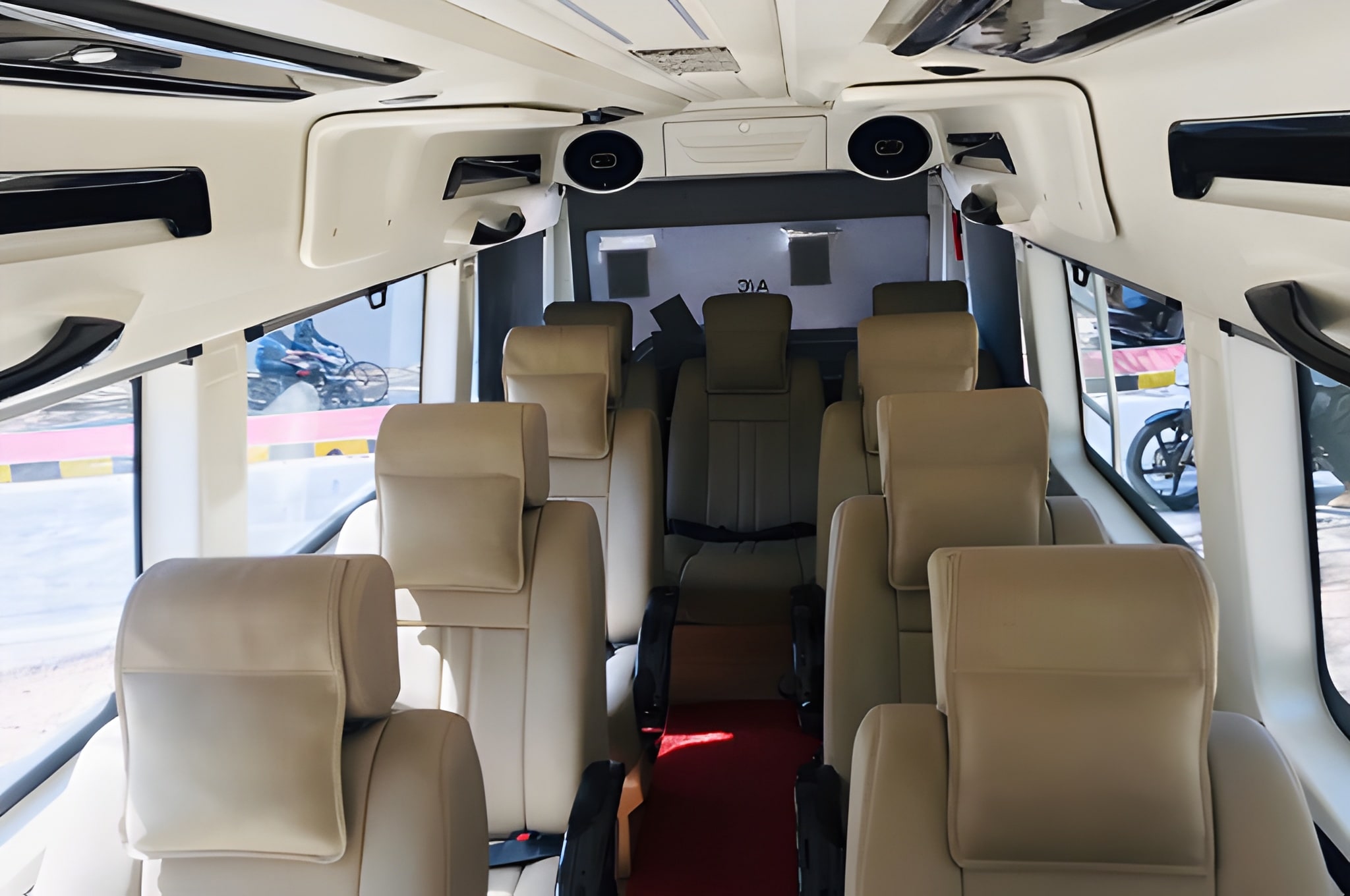 Dual-Vent Air Conditioning